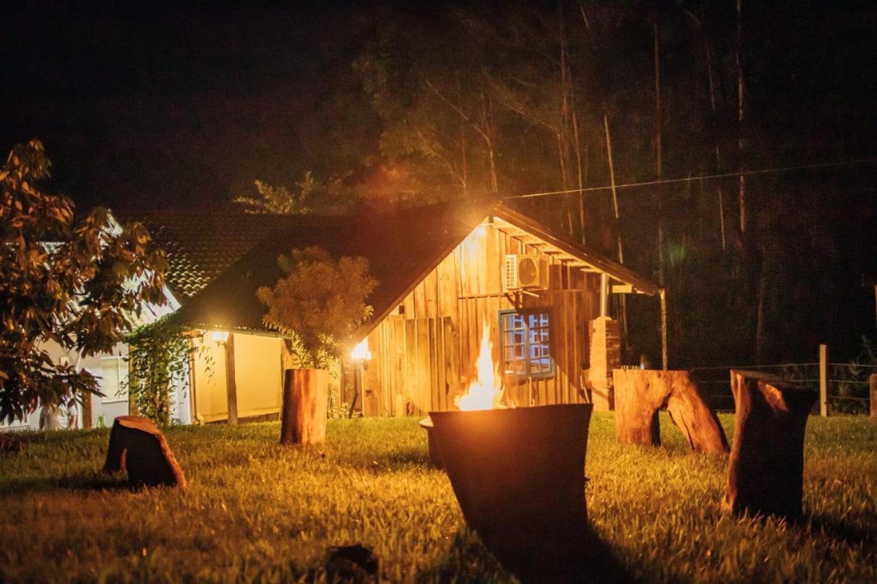 Casa Confortavel Em Local Tranquilo. Rodeio Extérieur photo