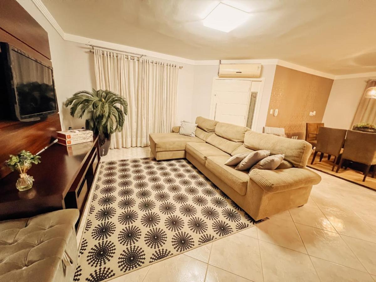 Casa Confortavel Em Local Tranquilo. Rodeio Extérieur photo